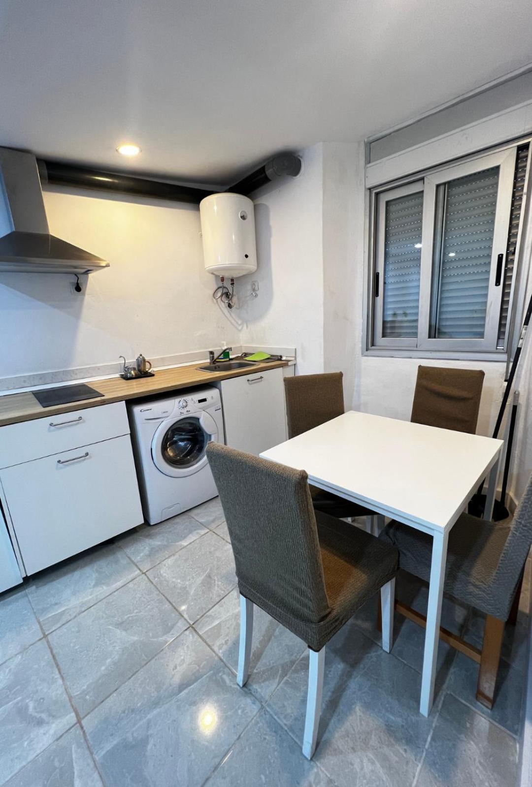 Apartamento Centrico Economico En Berga P1 Apartment Екстериор снимка