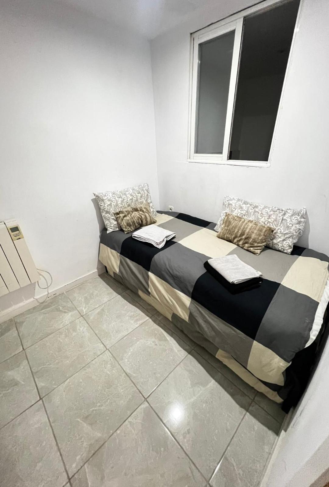Apartamento Centrico Economico En Berga P1 Apartment Екстериор снимка