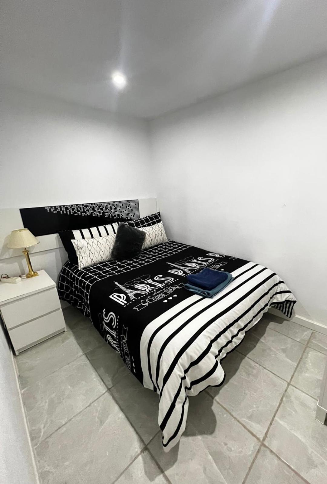 Apartamento Centrico Economico En Berga P1 Apartment Екстериор снимка
